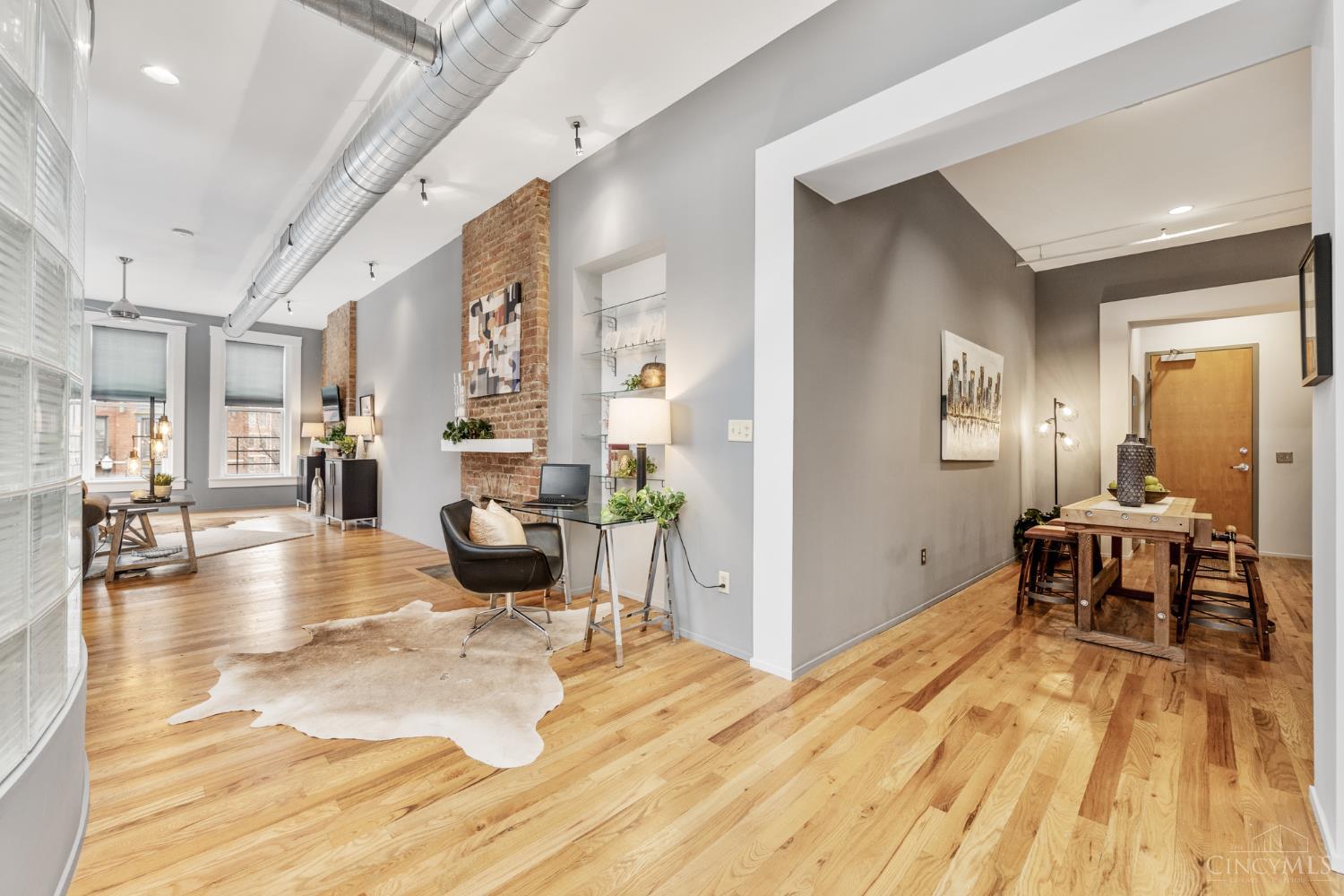 1214 Vine Street 3