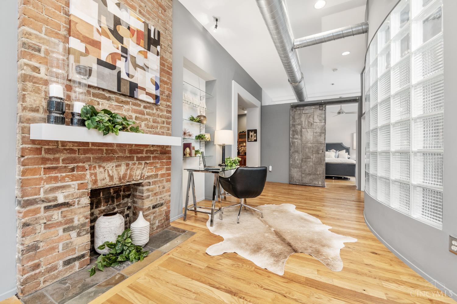 1214 Vine Street 3