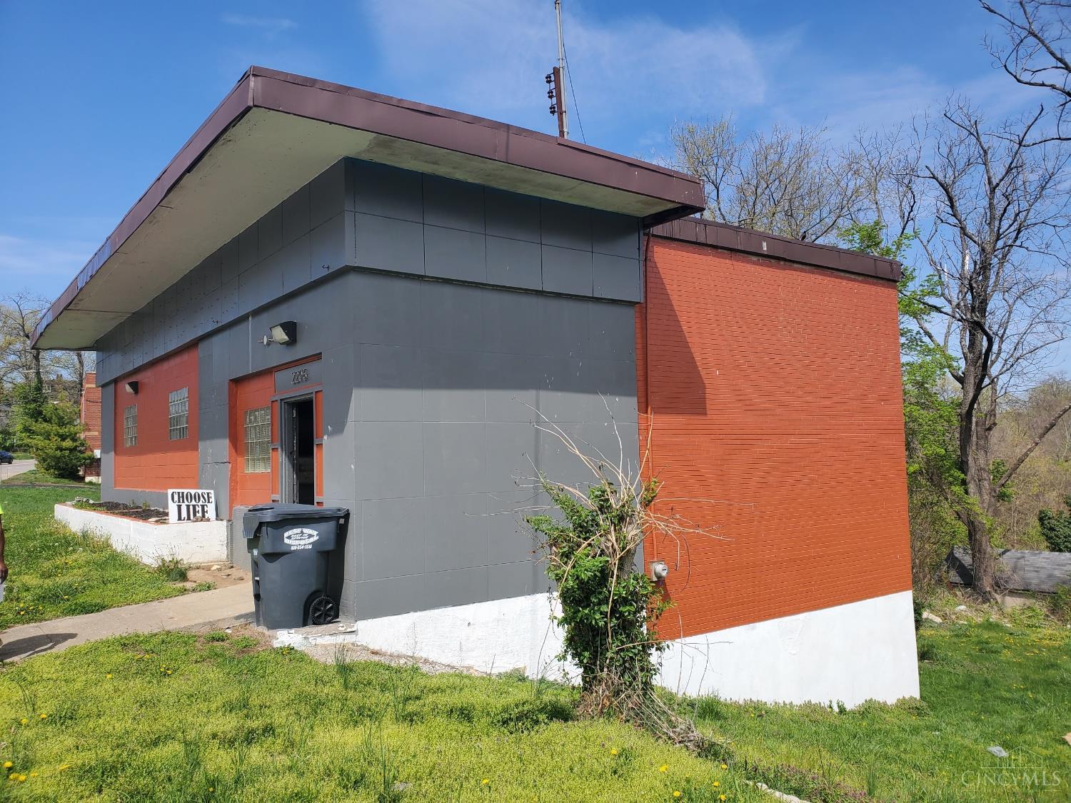 2200 Harrison Avenue