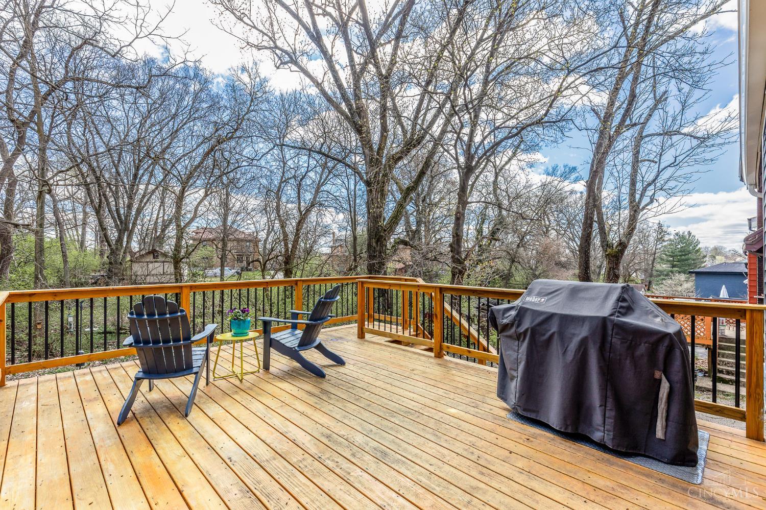 1144 Carmania Avenue