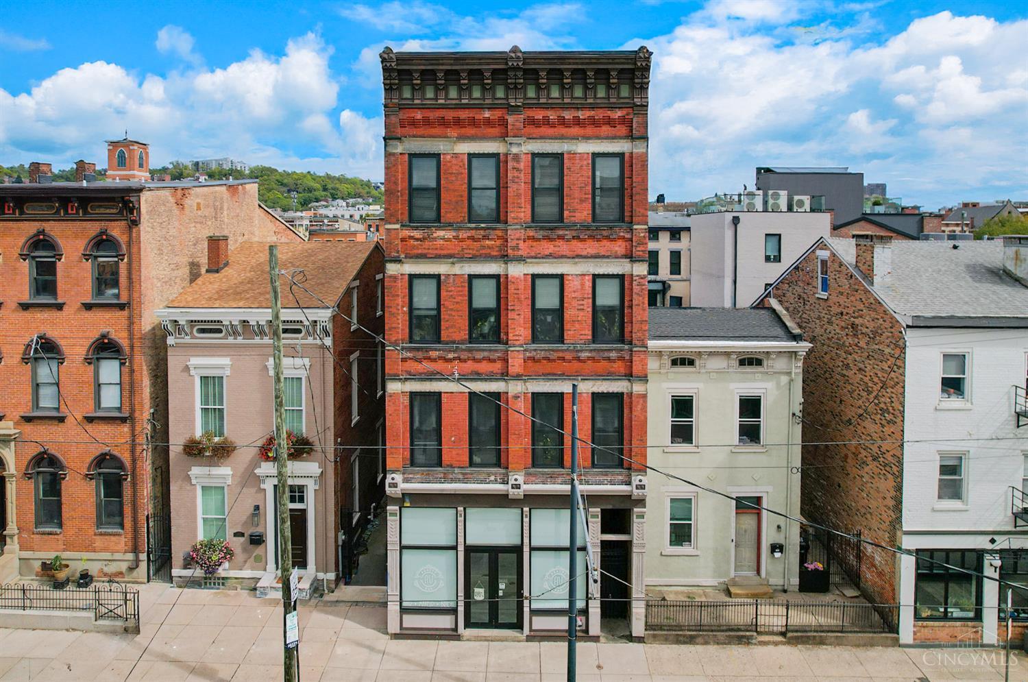 1408 Elm Street 3
