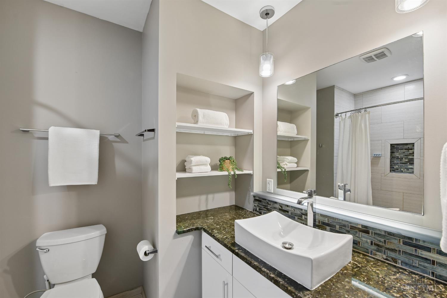 1408 Elm Street 3