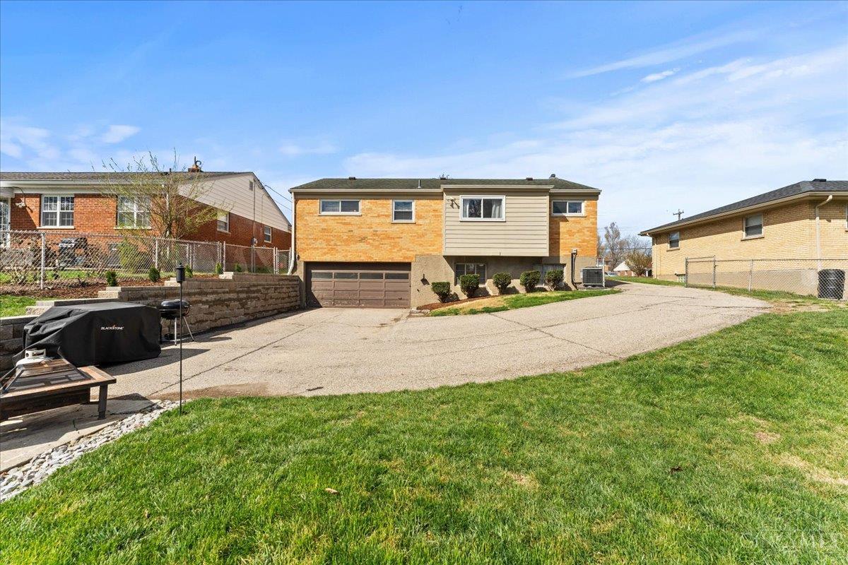 5592 Sprucewood Drive