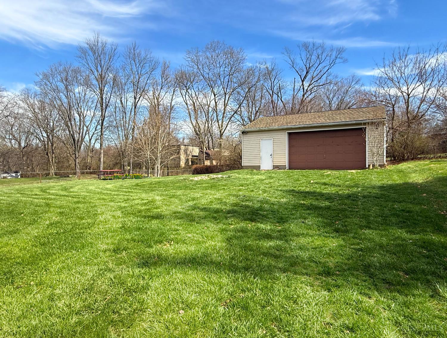2215 Wellington Road