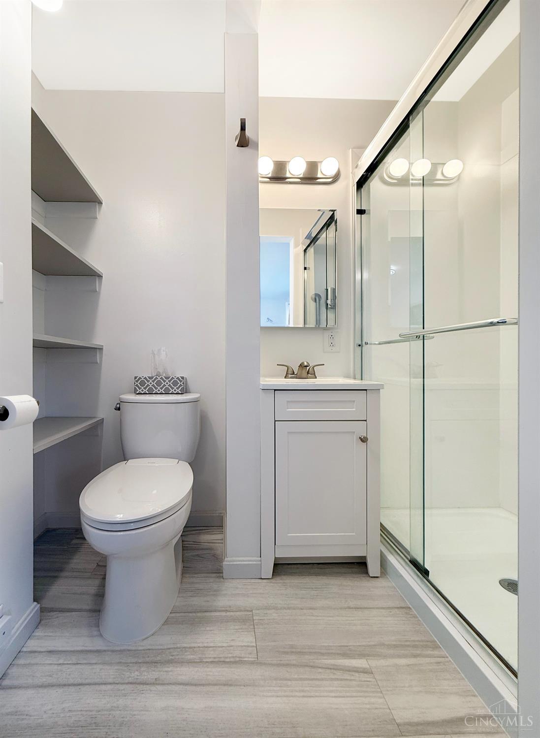 2215 Wellington Road