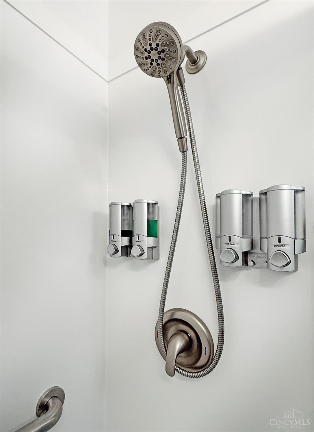 2215 Wellington Road