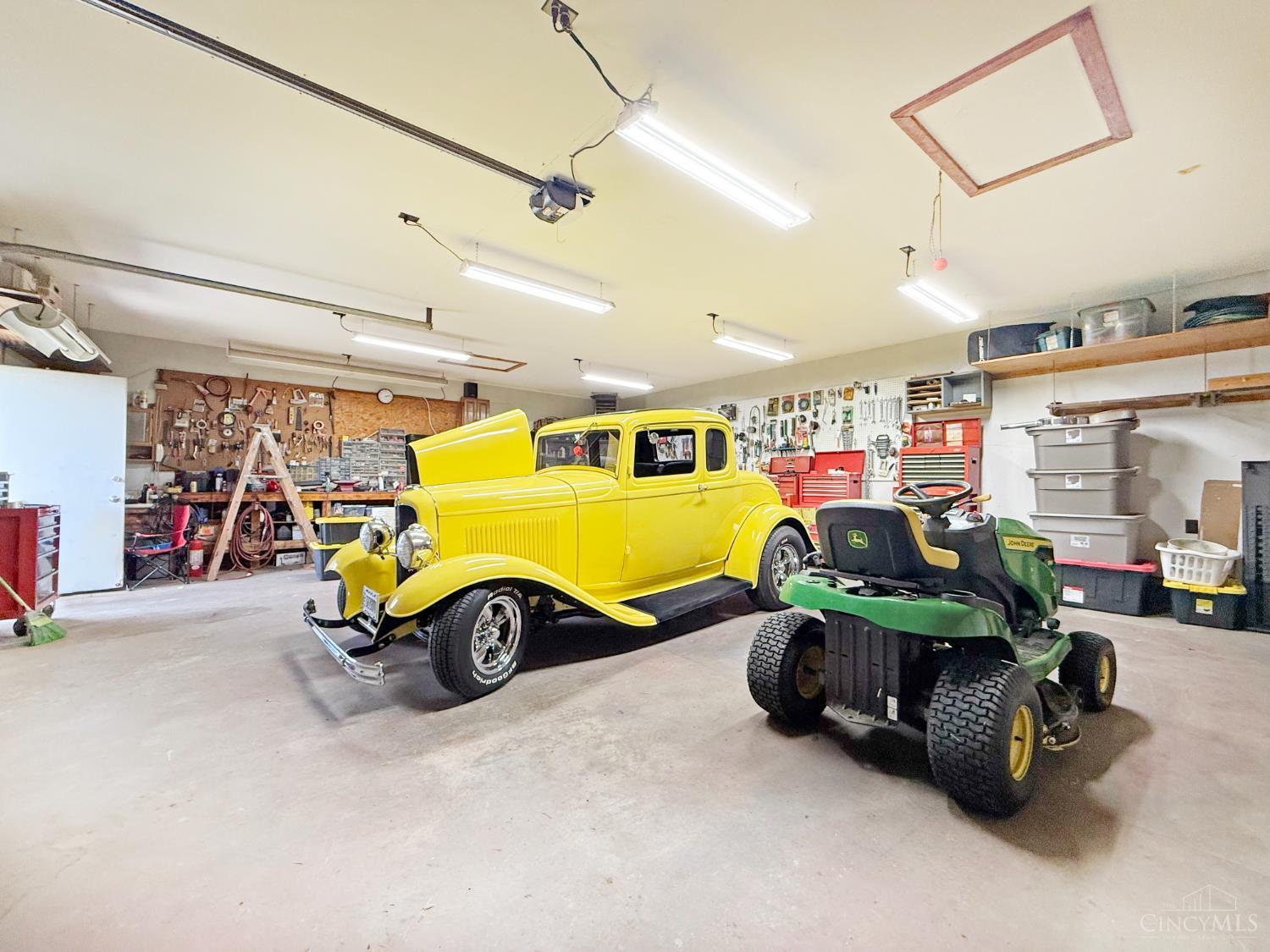 2215 Wellington Road