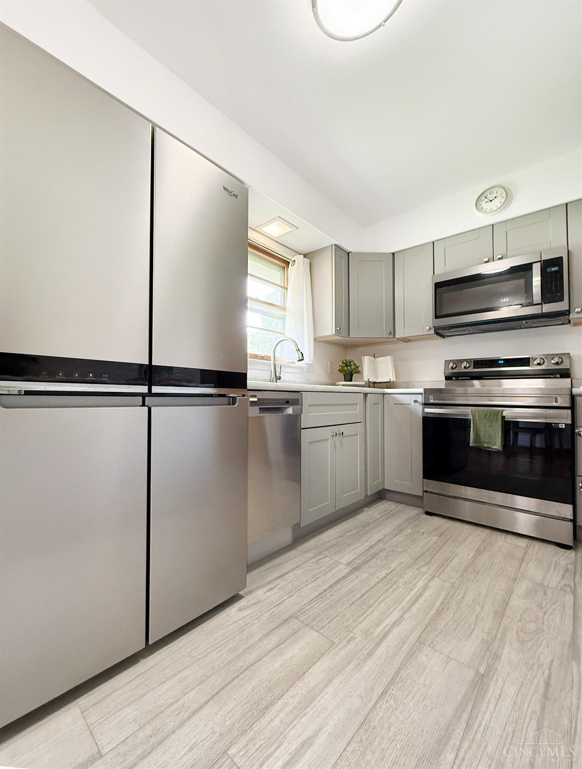 2215 Wellington Road