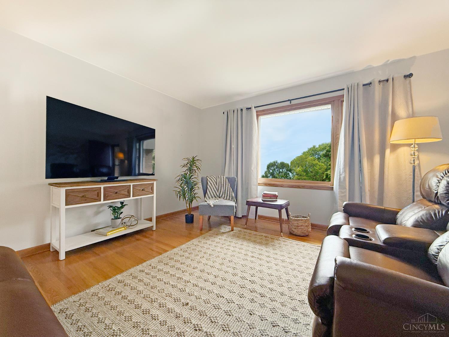 2215 Wellington Road