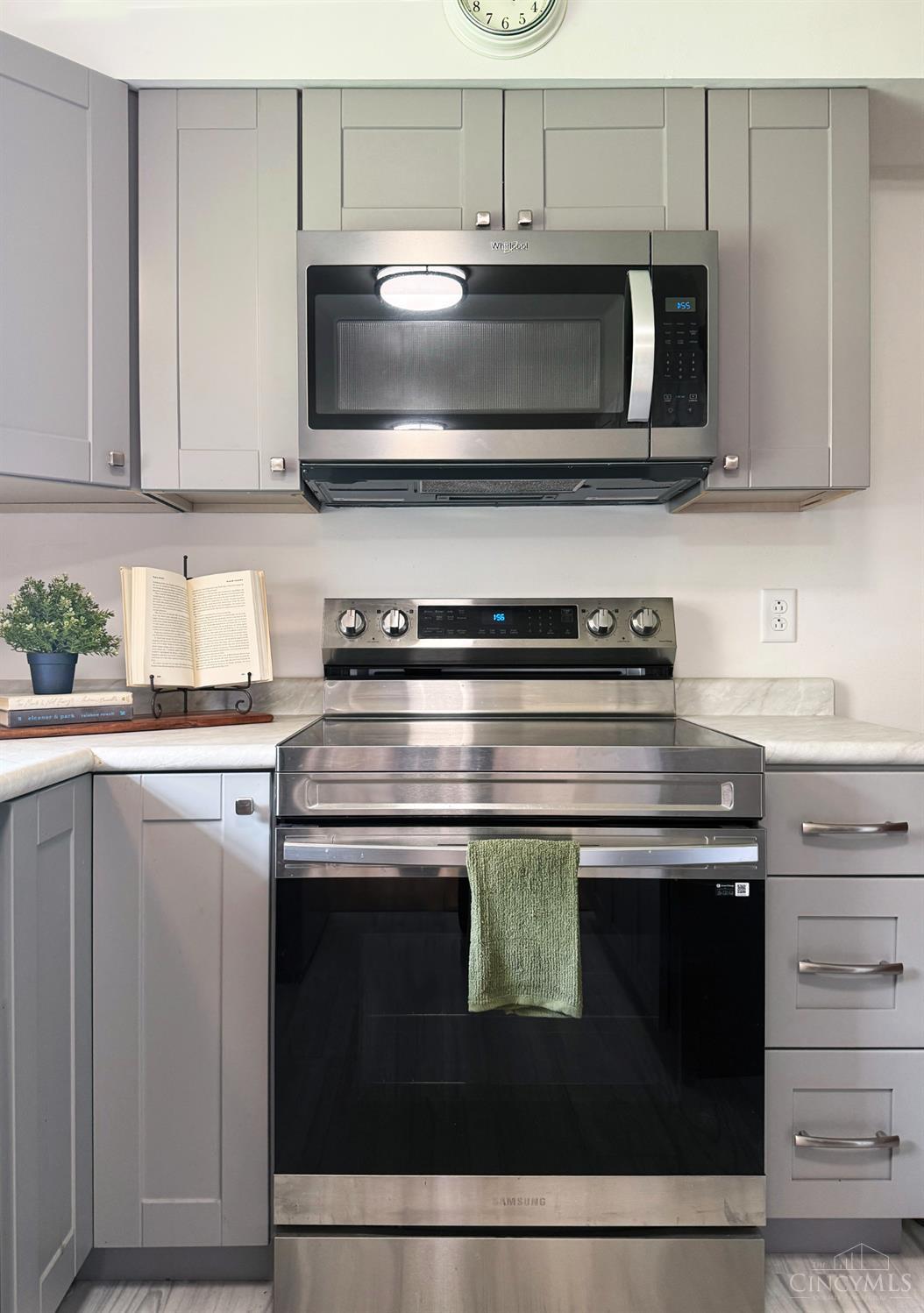 2215 Wellington Road