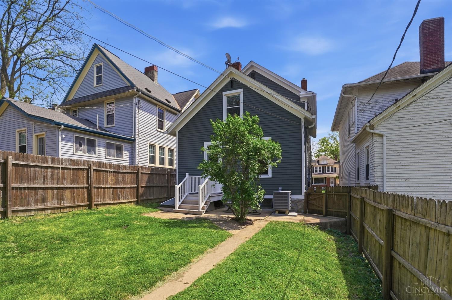 231 N D Street