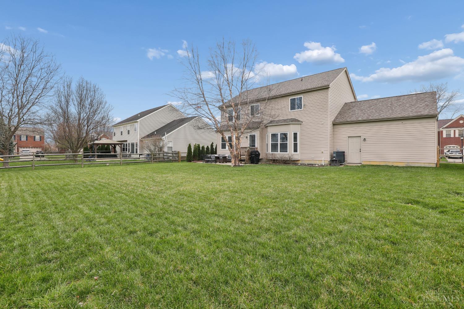 6066 Glen View