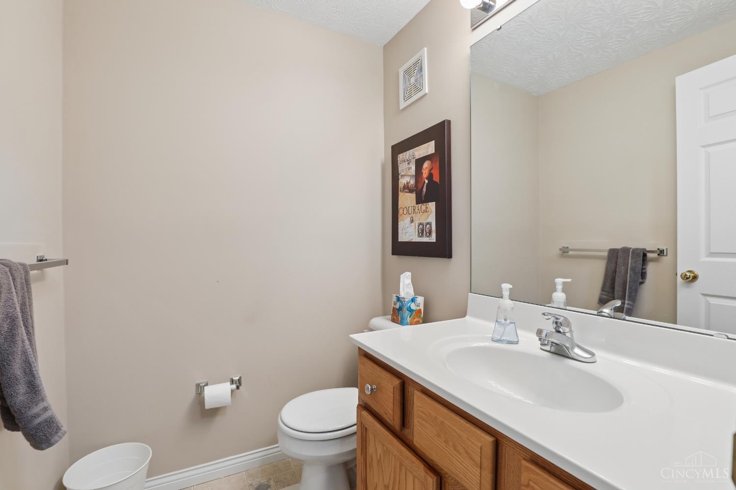 6066 Glen View