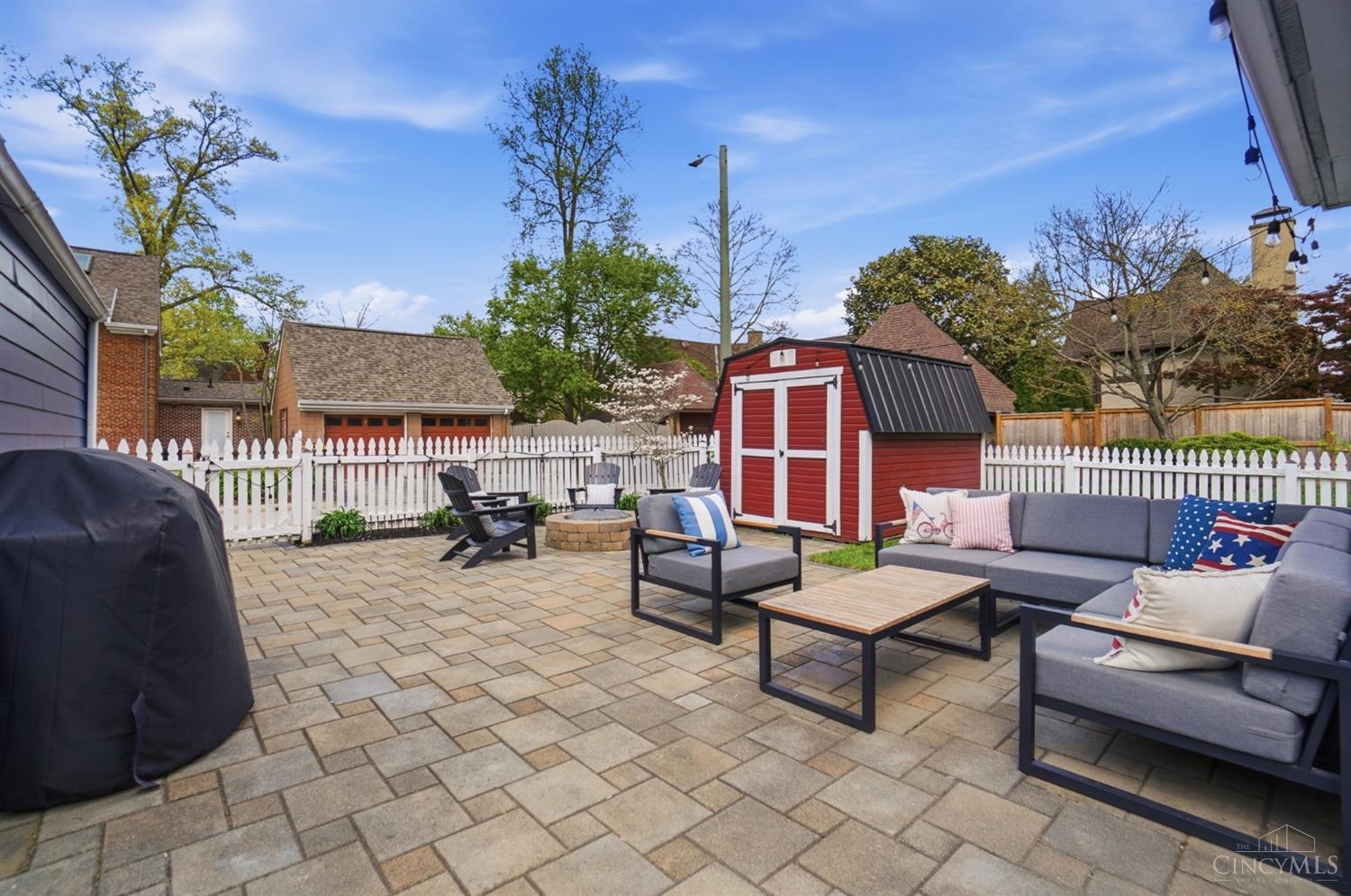 6640 Elm Street