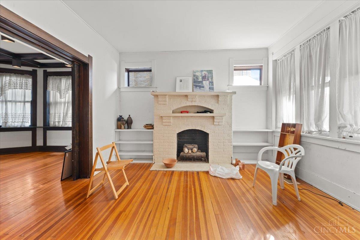 558 Howell Avenue