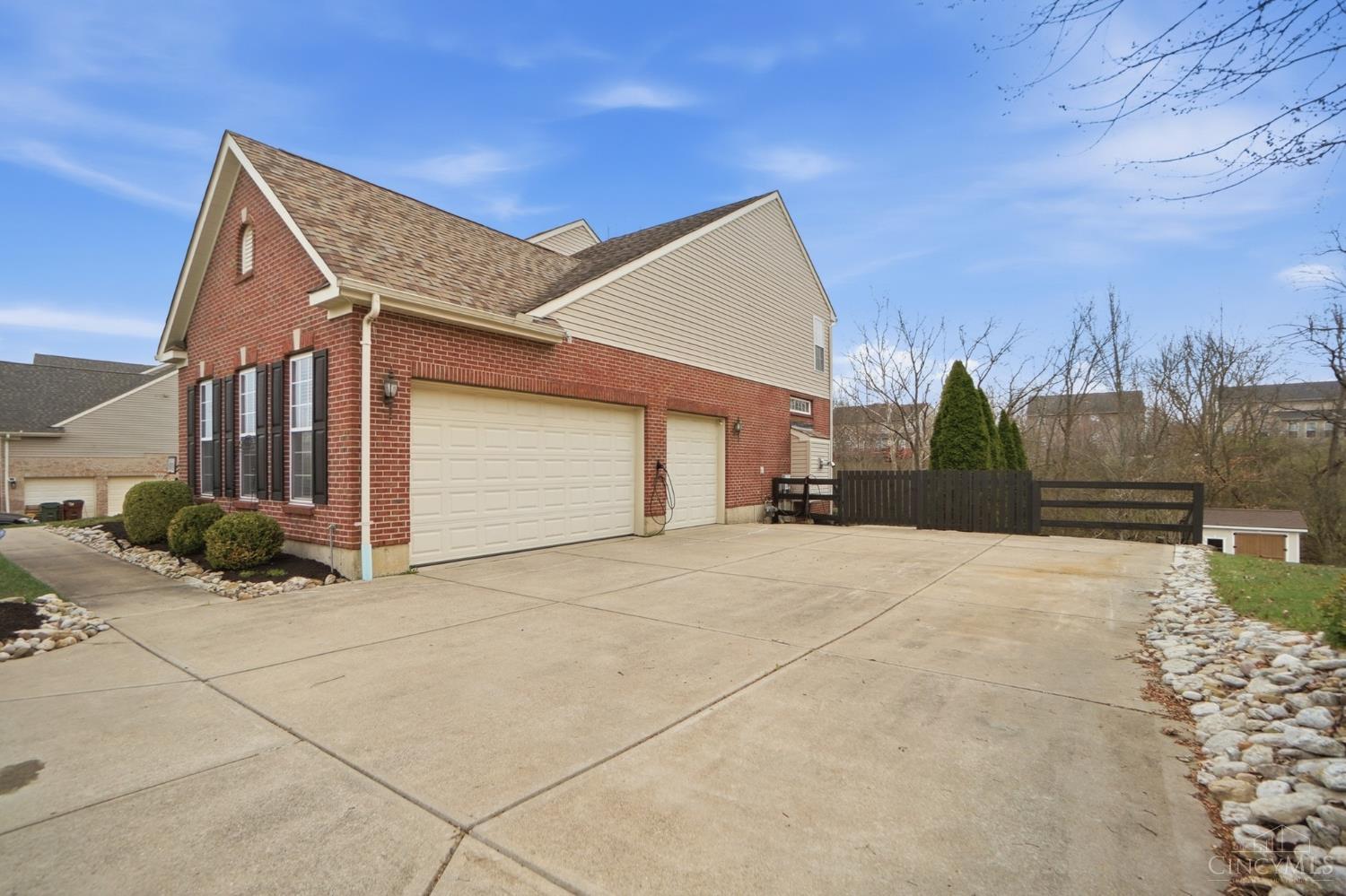 5290 Poets Way
