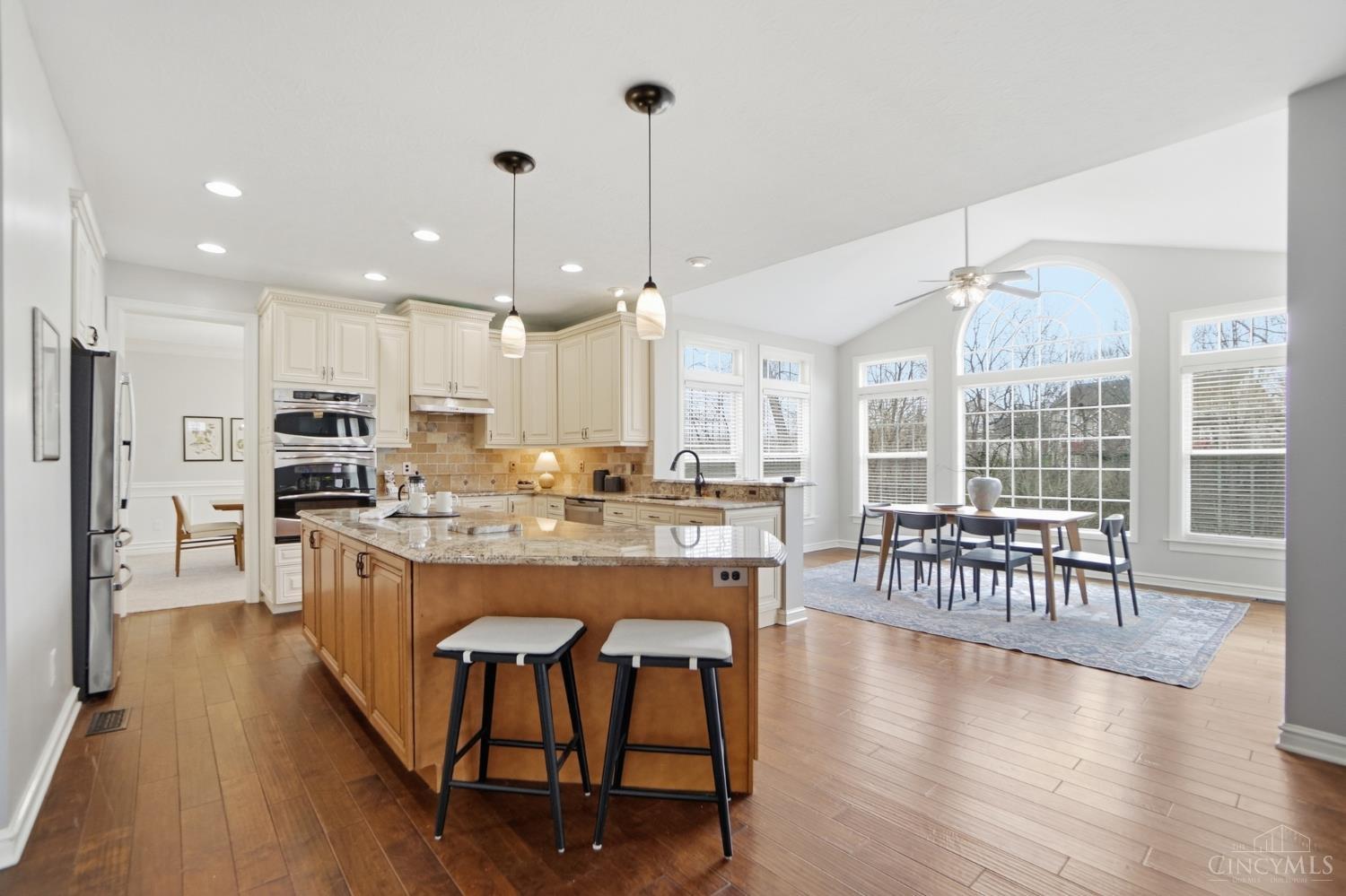 5290 Poets Way