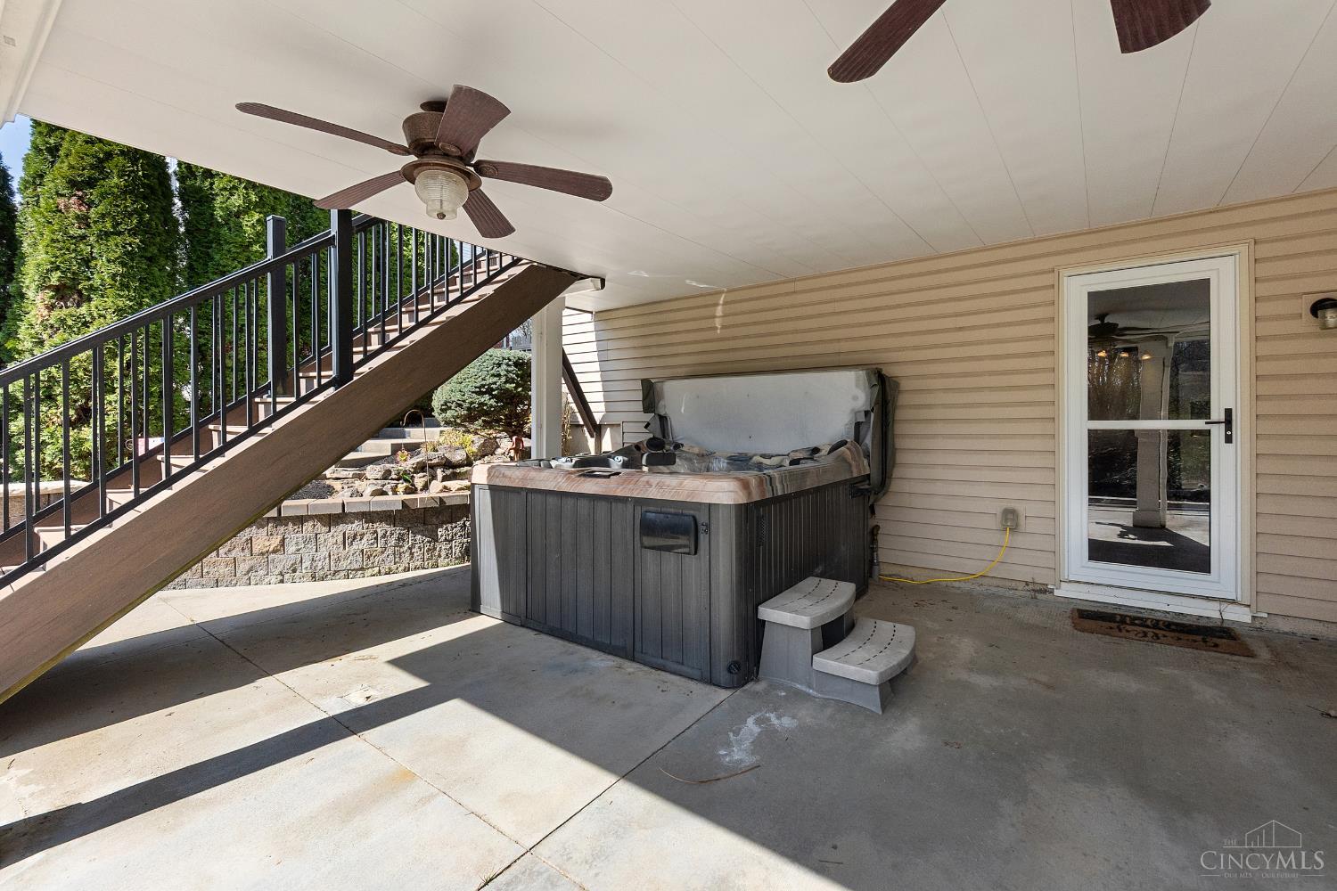 5290 Poets Way
