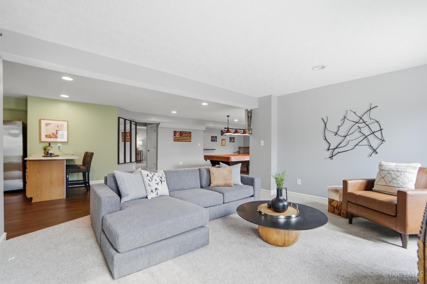 5290 Poets Way