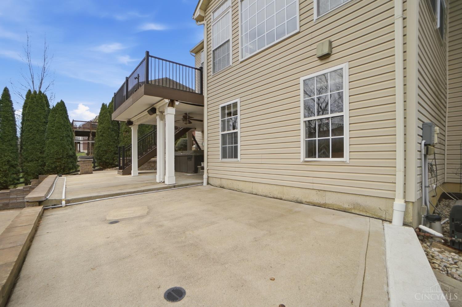 5290 Poets Way