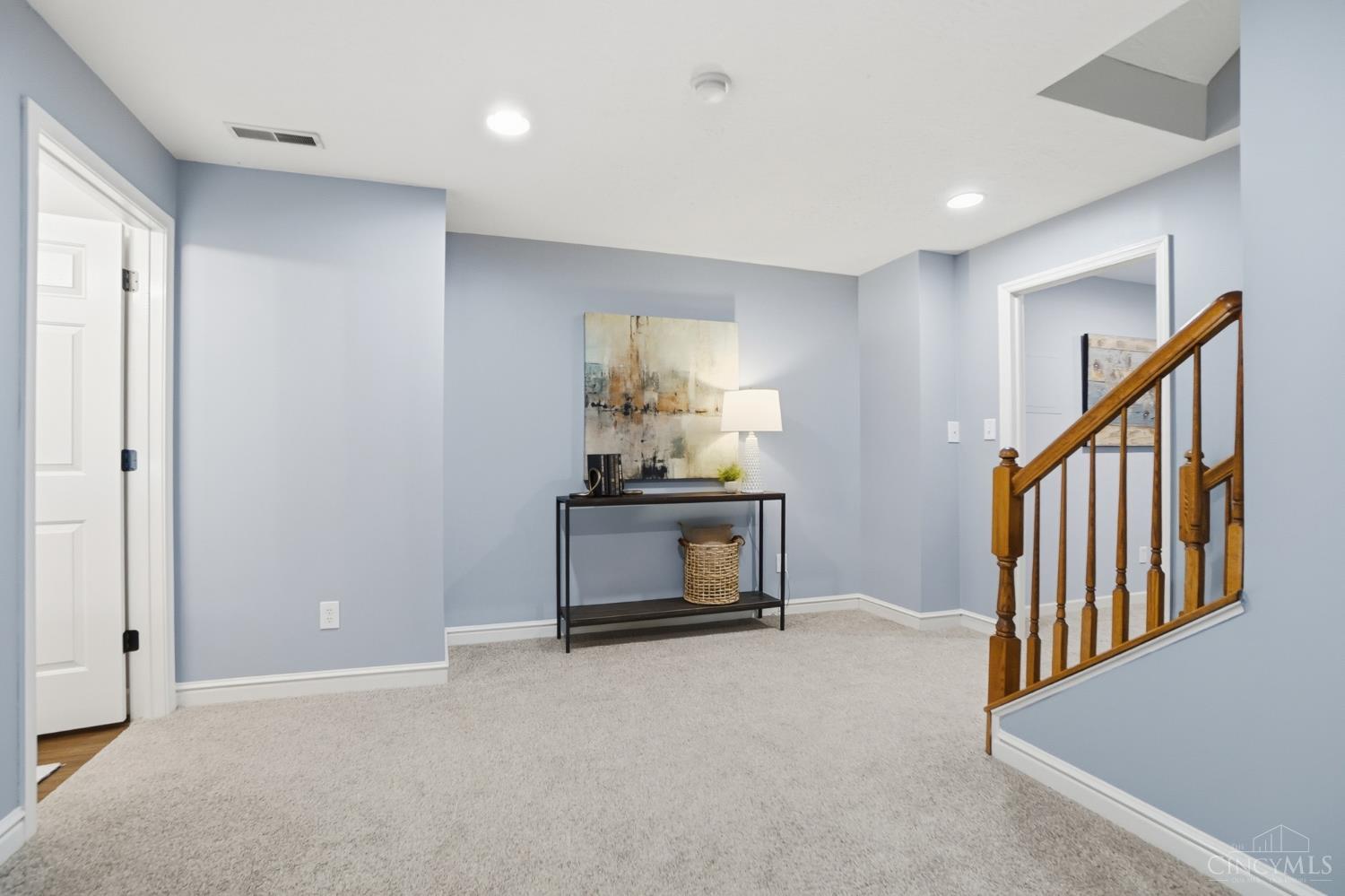 5290 Poets Way