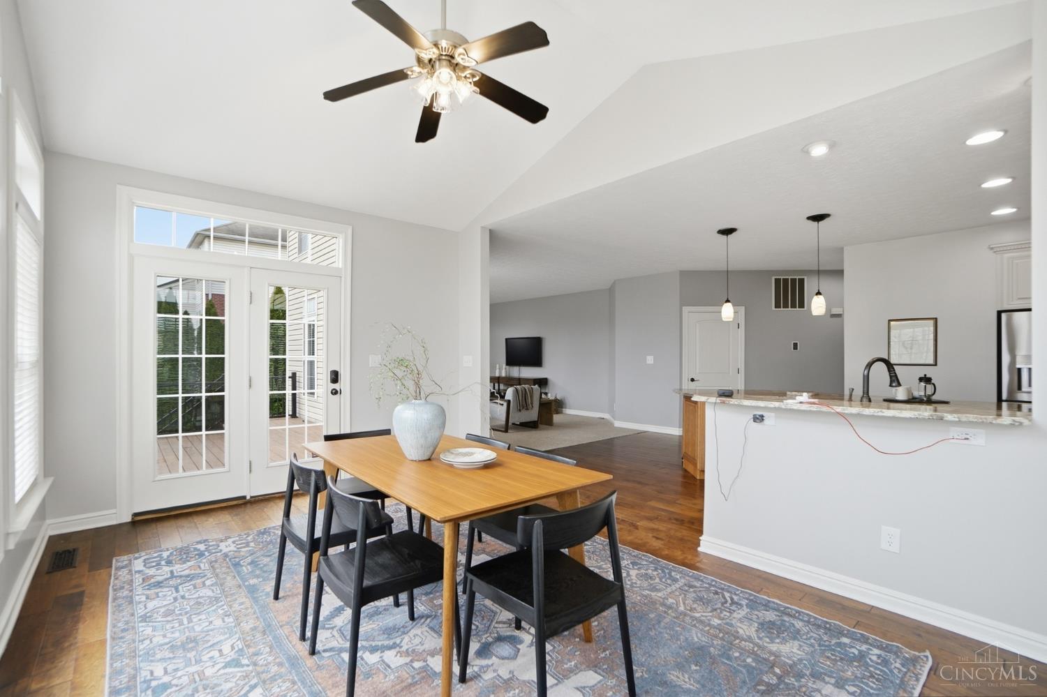 5290 Poets Way
