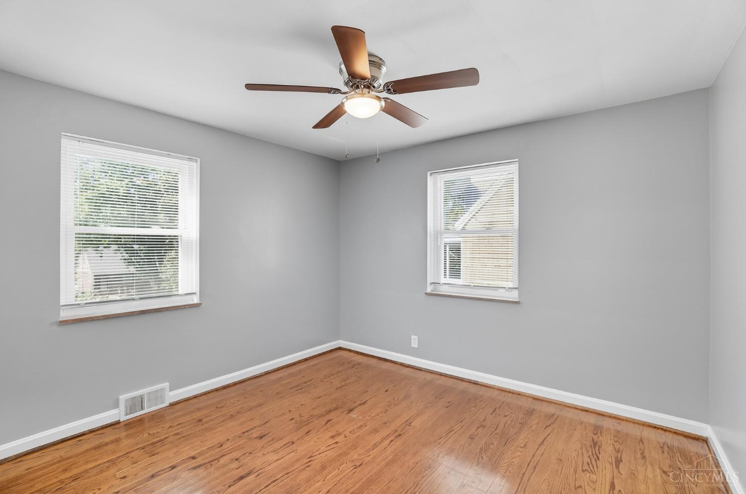 3795 Meadowlark Lane