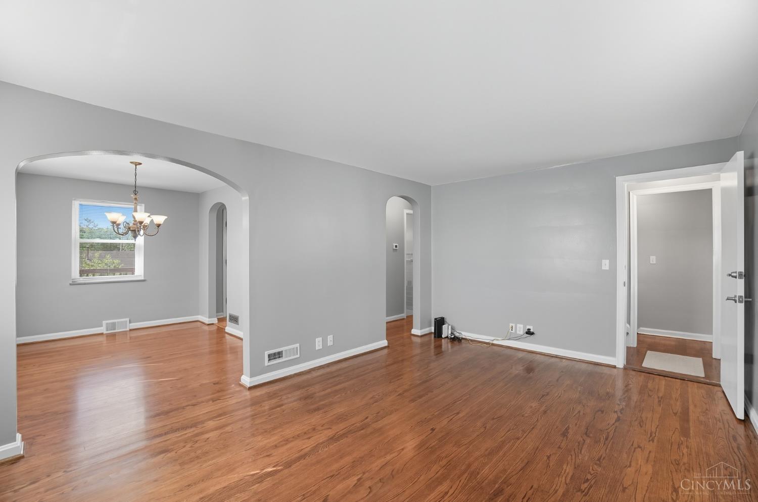 3795 Meadowlark Lane