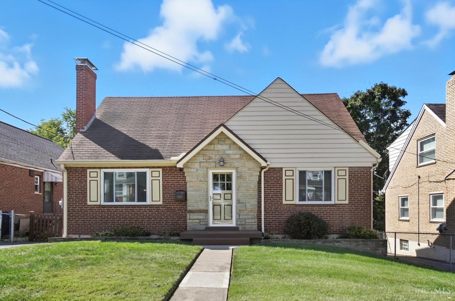 3795 Meadowlark Lane