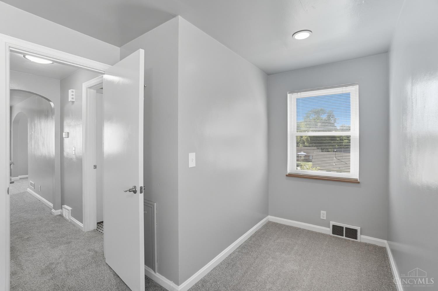 3795 Meadowlark Lane