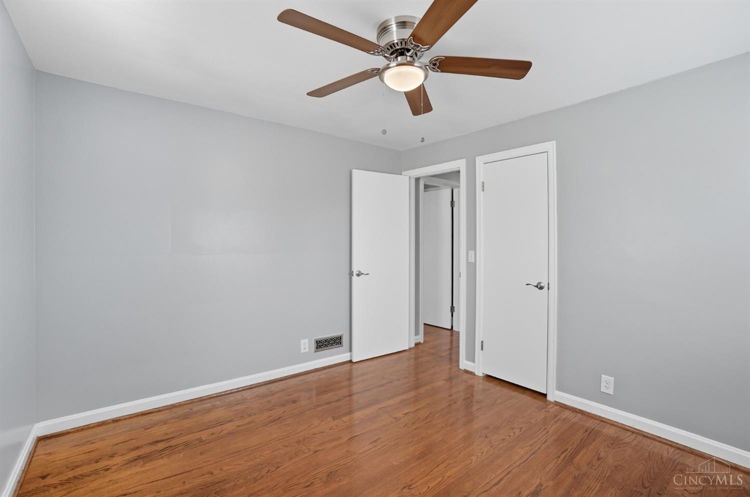 3795 Meadowlark Lane