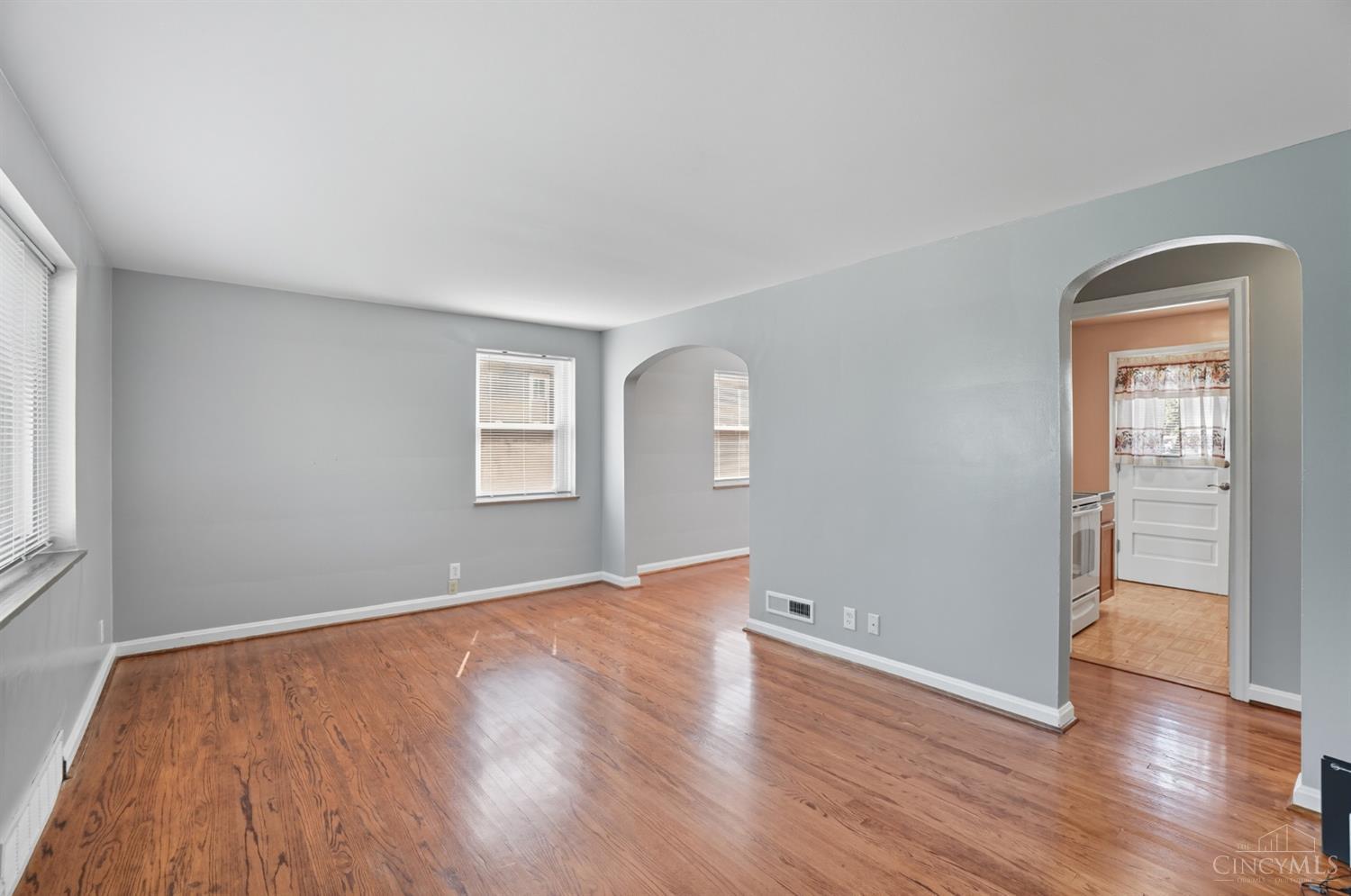 3795 Meadowlark Lane