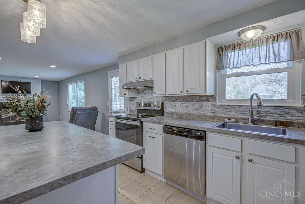 4924 Alvernovalley Court