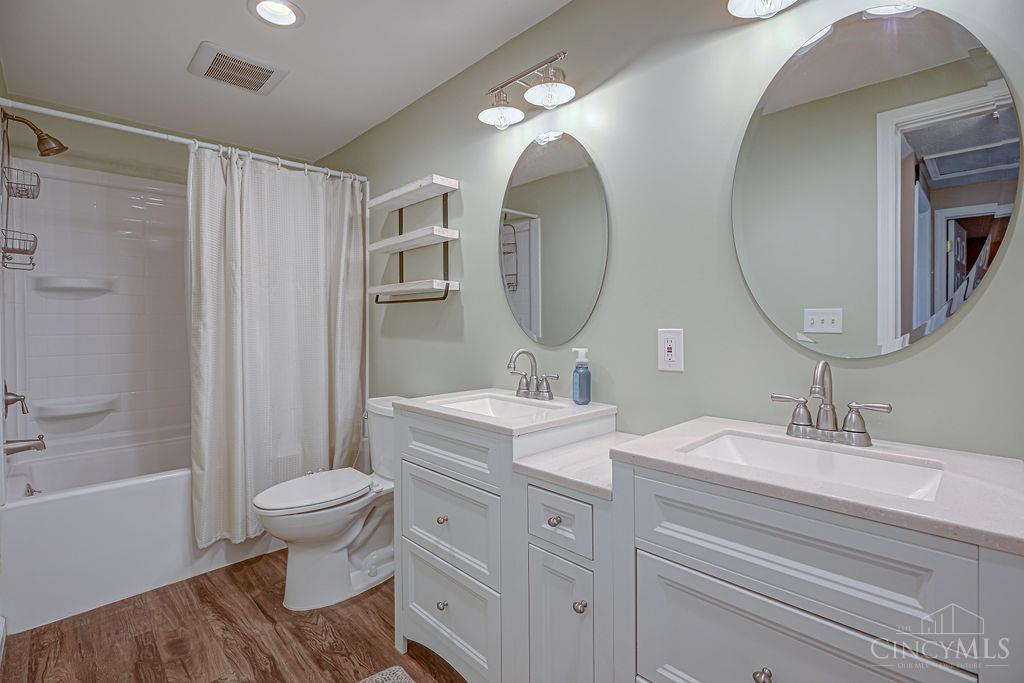 4924 Alvernovalley Court