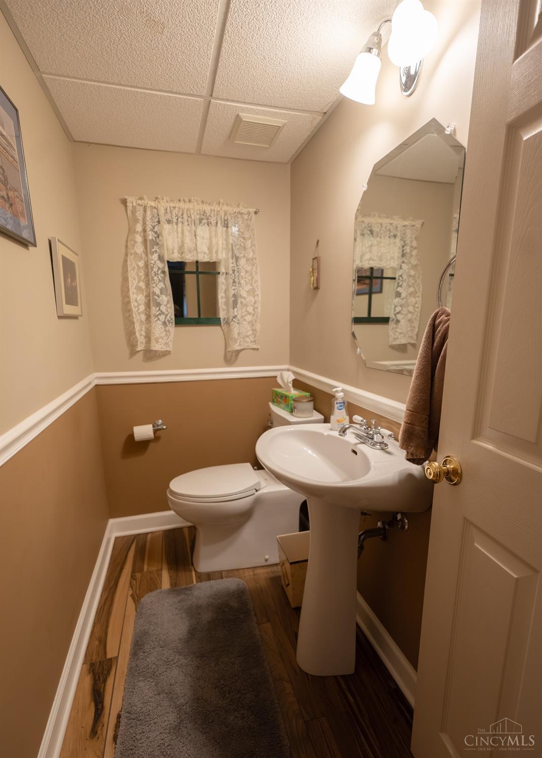 5912 Coachmont Drive