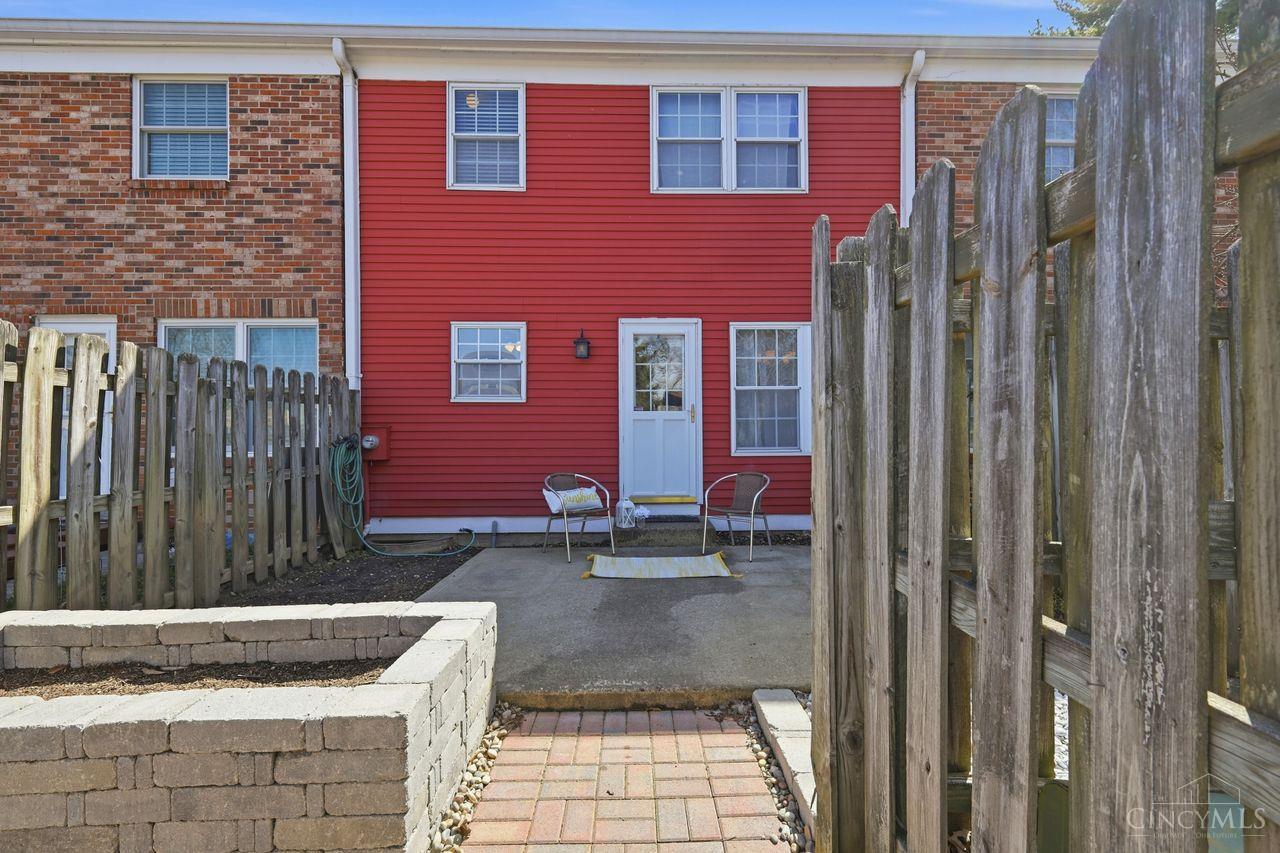 93 Applewood Drive