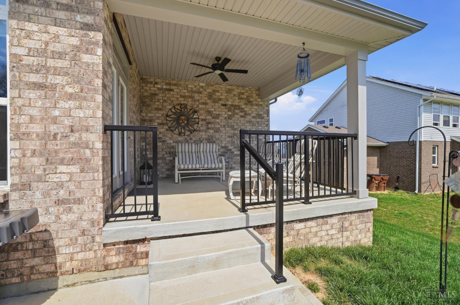 5583 Brooks Run