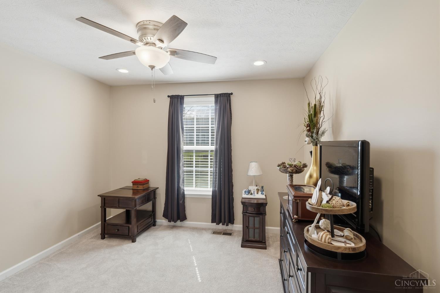 4001 Ivy Wood Drive