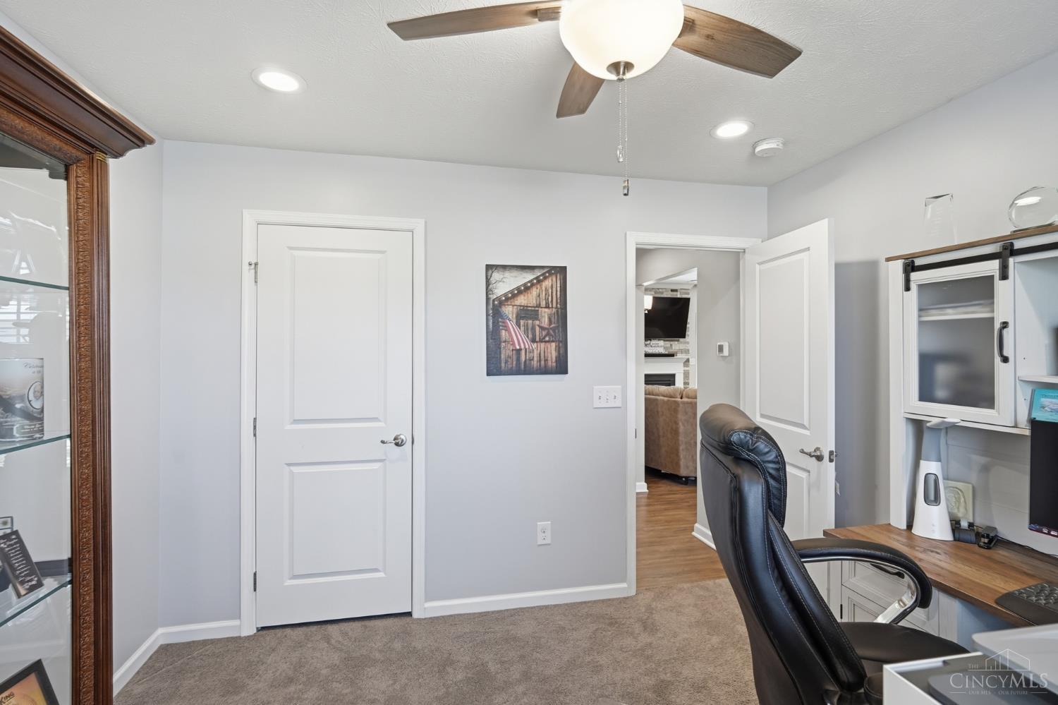 4001 Ivy Wood Drive