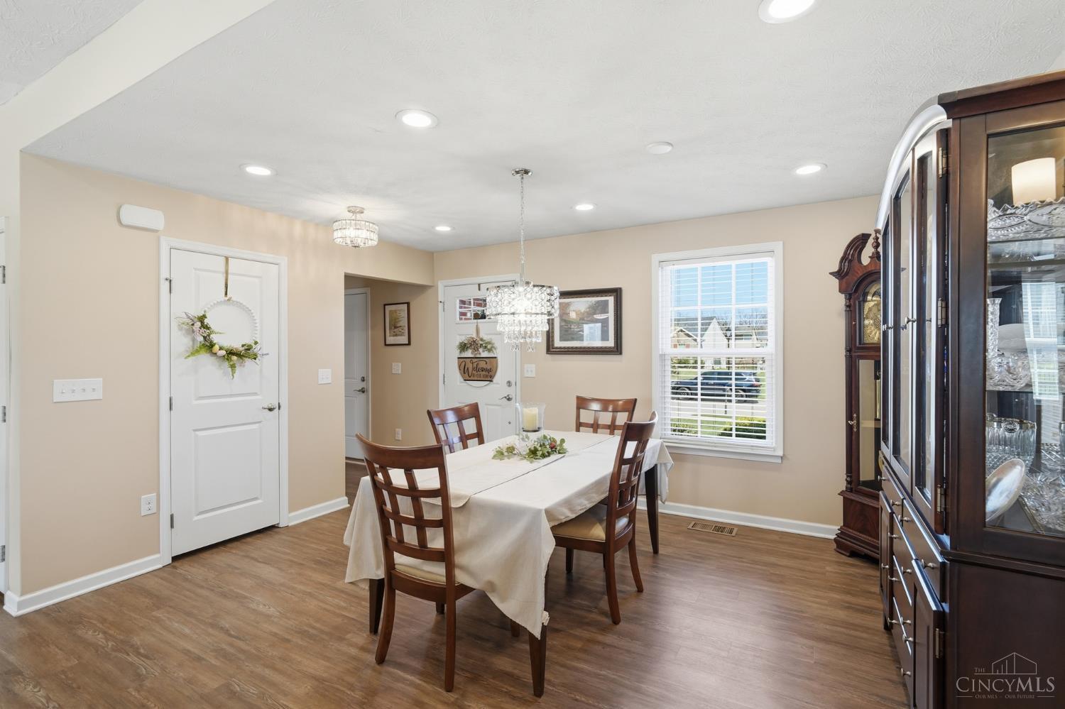 4001 Ivy Wood Drive