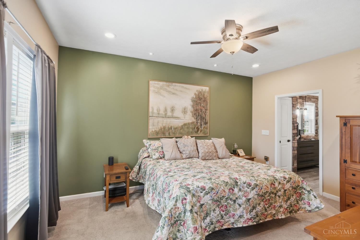 4001 Ivy Wood Drive