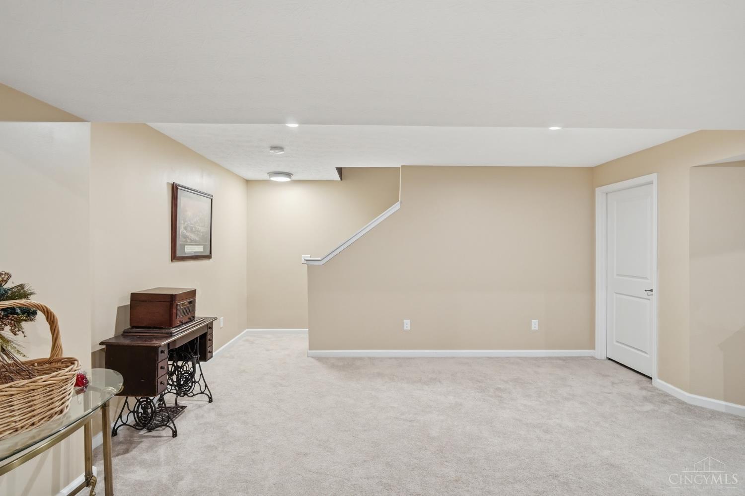 4001 Ivy Wood Drive