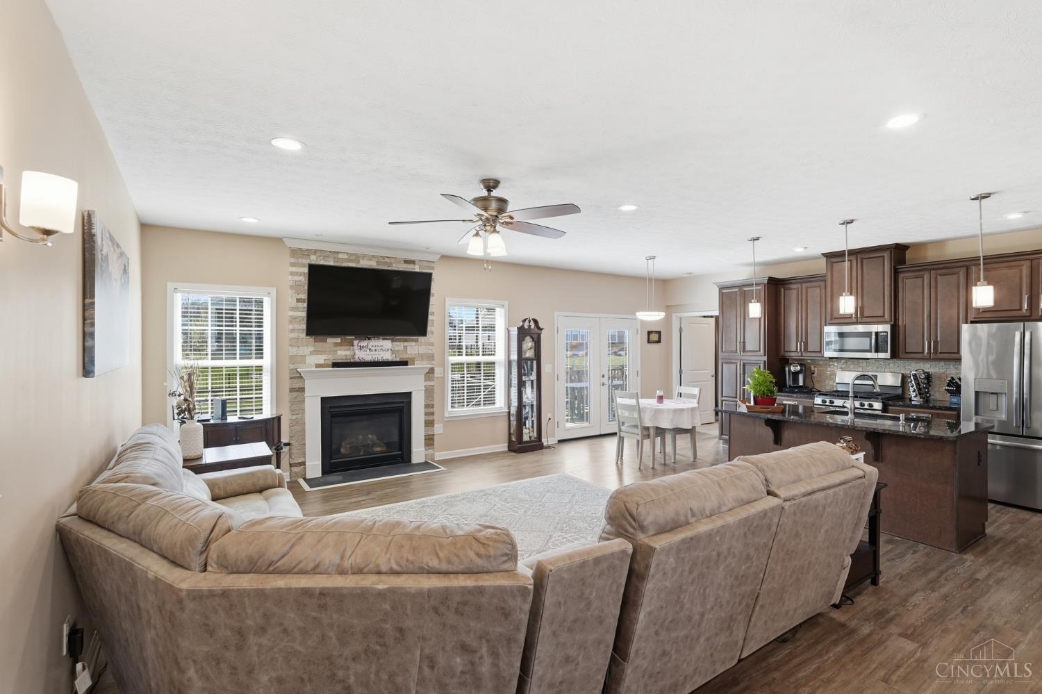 4001 Ivy Wood Drive