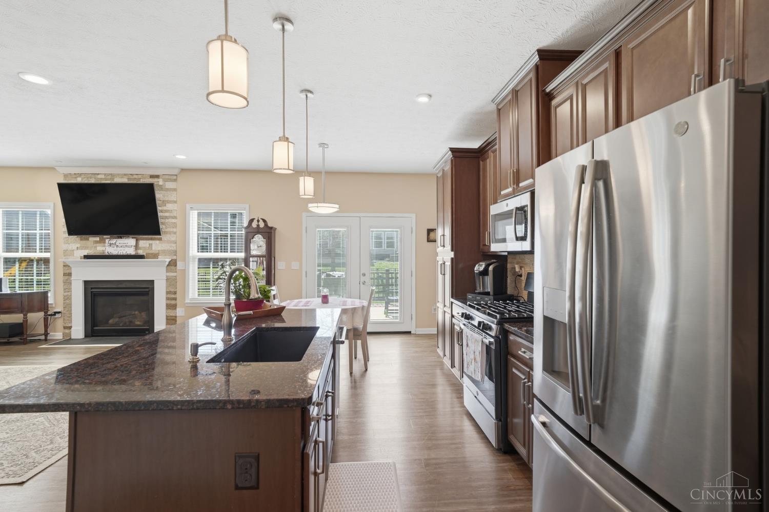 4001 Ivy Wood Drive