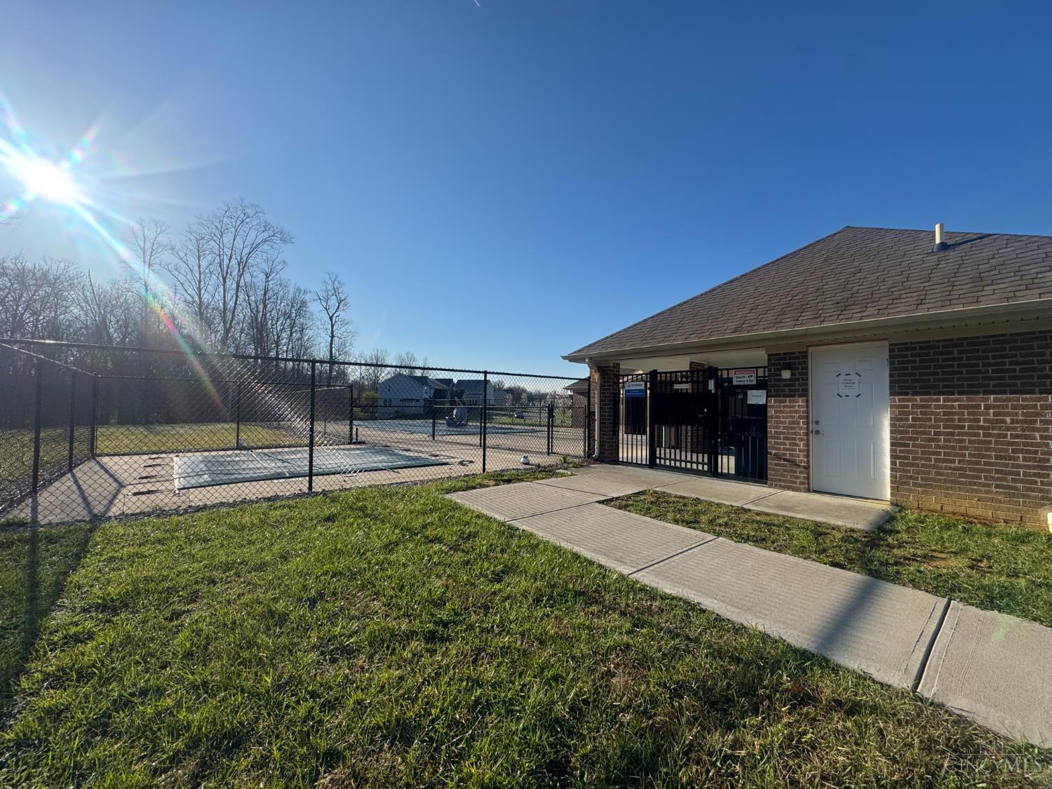 4001 Ivy Wood Drive