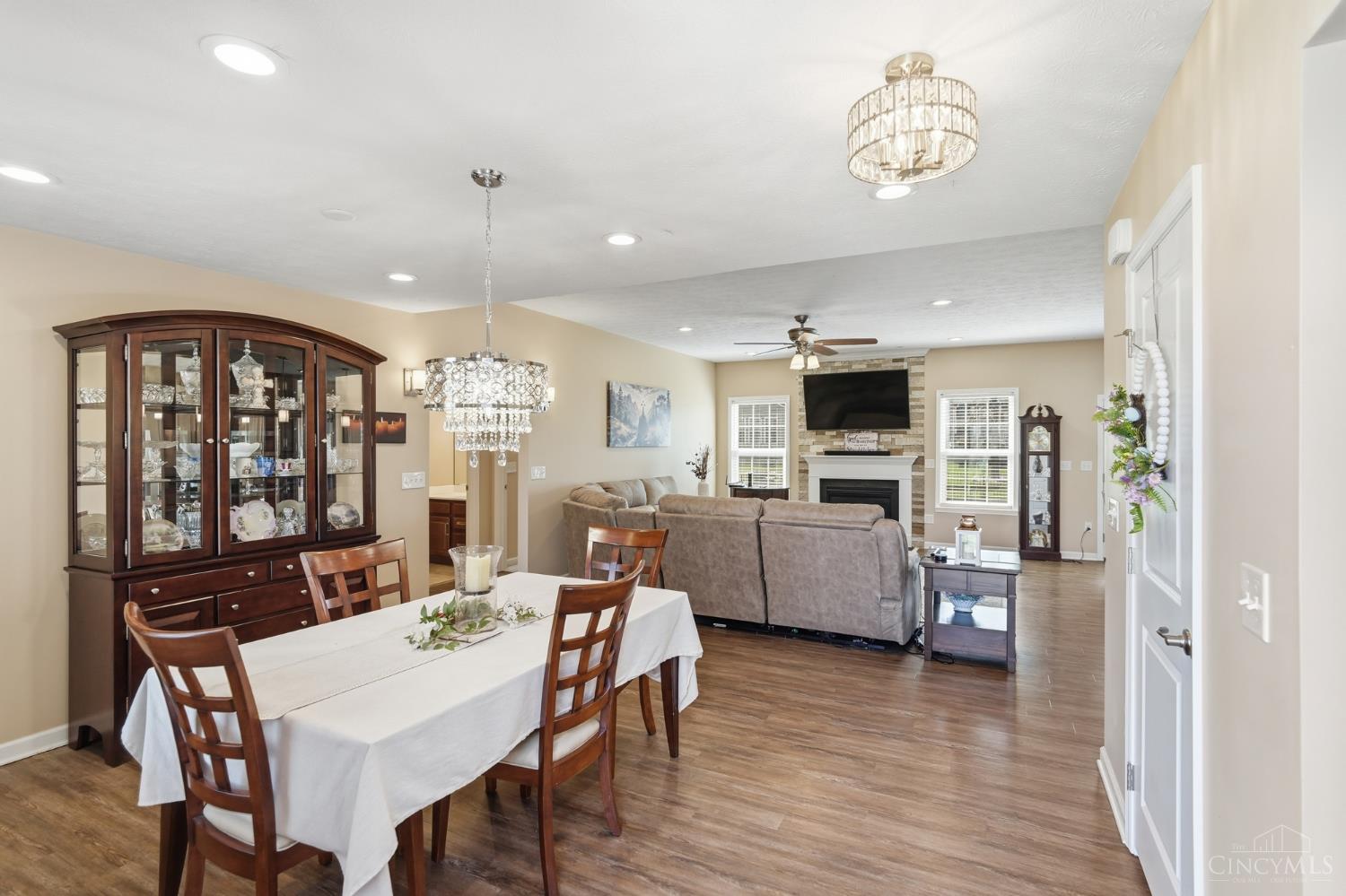 4001 Ivy Wood Drive