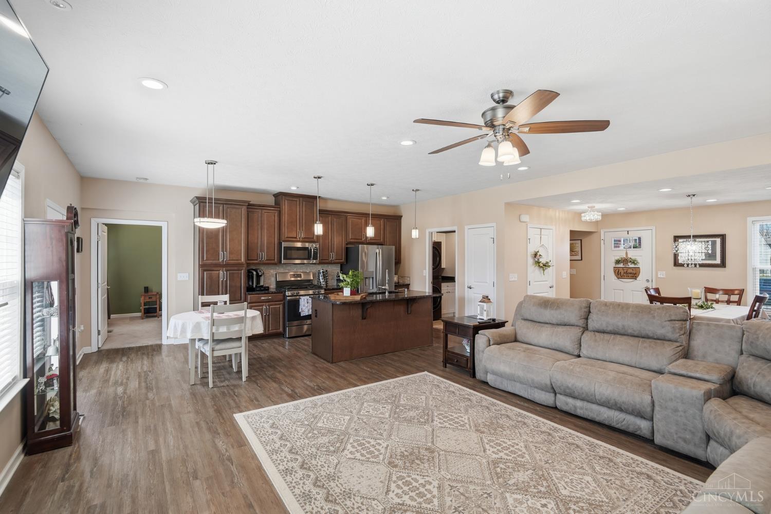 4001 Ivy Wood Drive