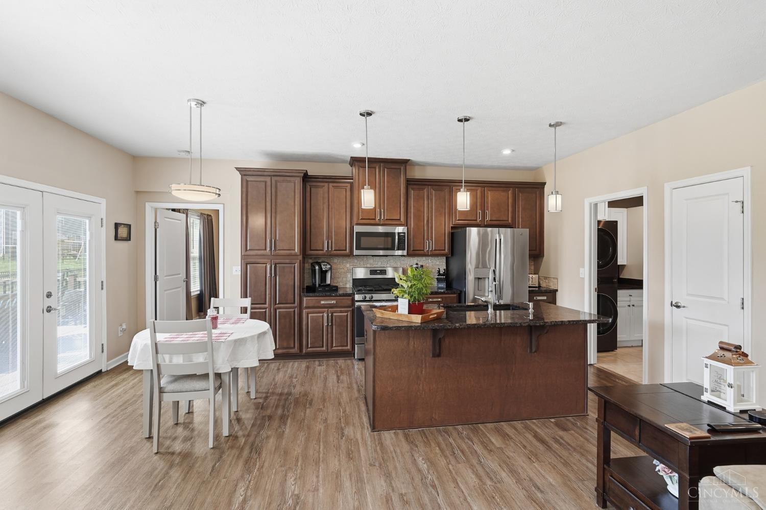 4001 Ivy Wood Drive