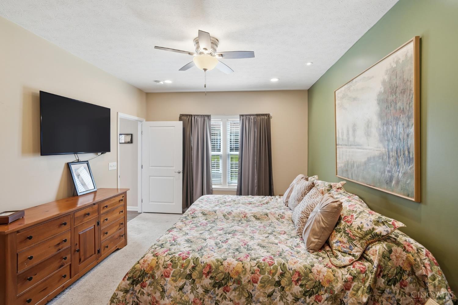 4001 Ivy Wood Drive