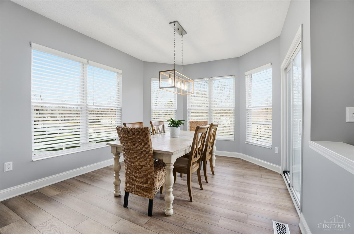 1155 Lake Field Drive